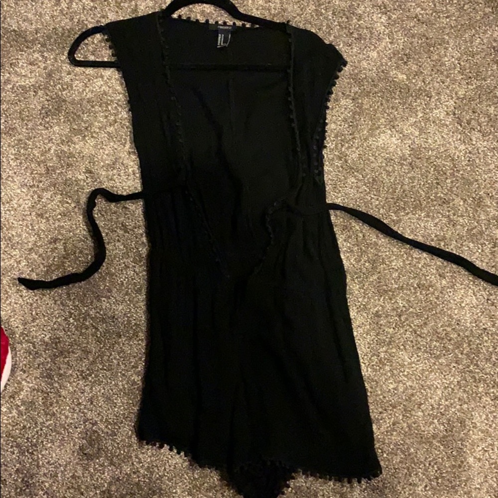 Low cut romper - Picture 2 of 2